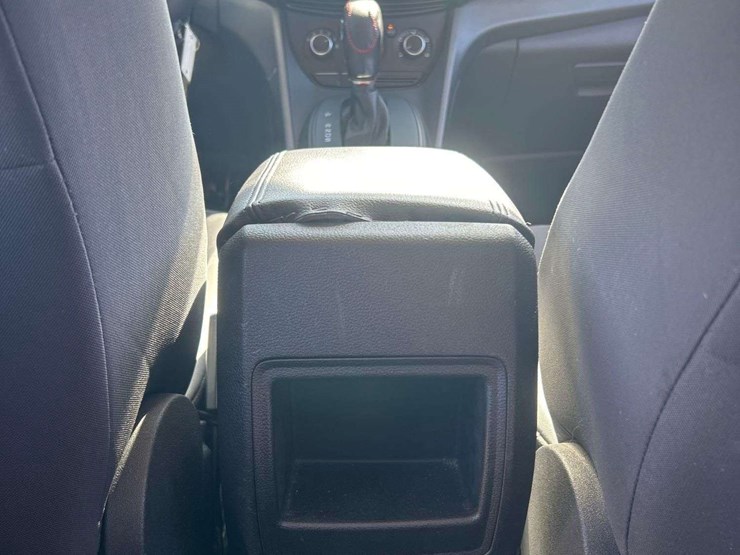 2014-ford-escape-image-24