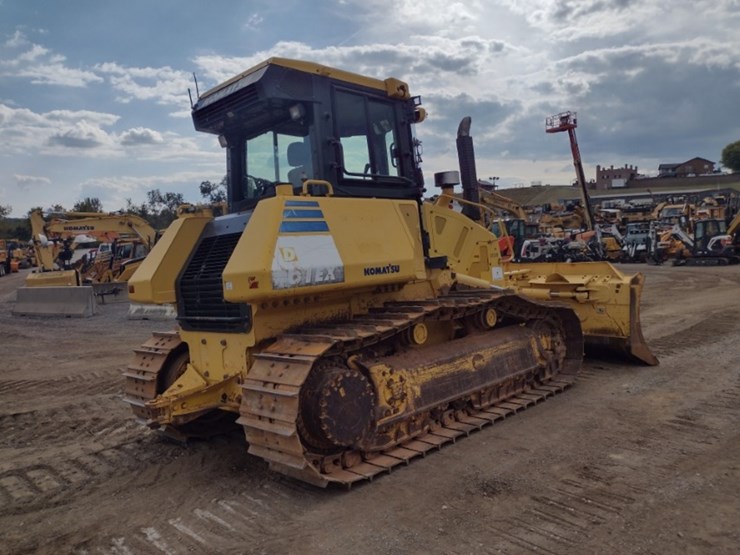 komatsu-d61ex-23-image-49