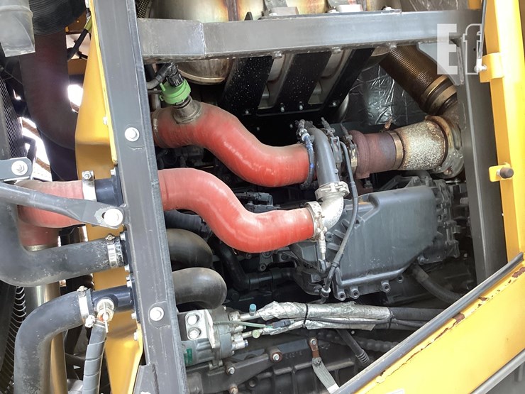 2016-sdlg-l948f-image-16