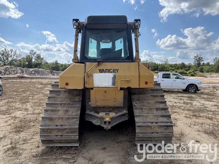 2013-caterpillar-d6n-lgp-image-4
