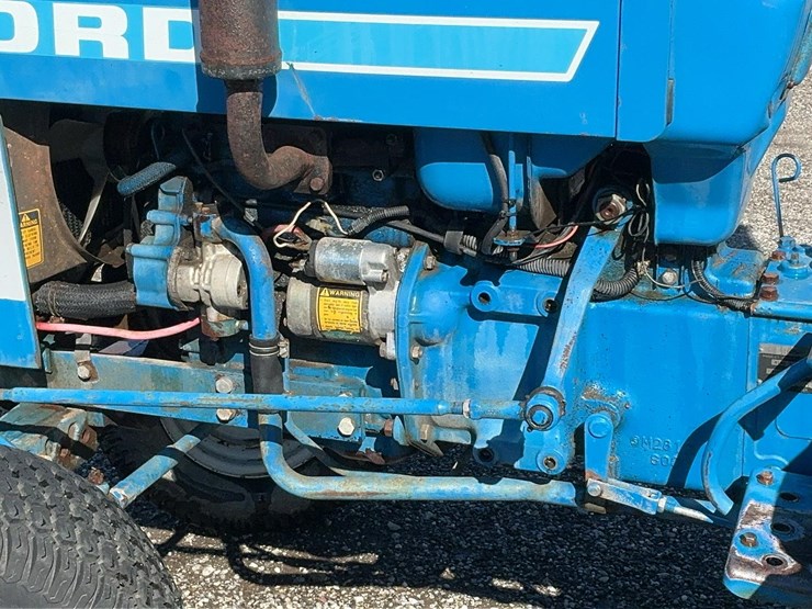 1983-ford-1510-image-7