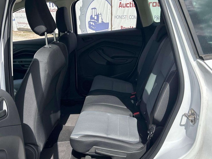 2019-ford-escape-image-23