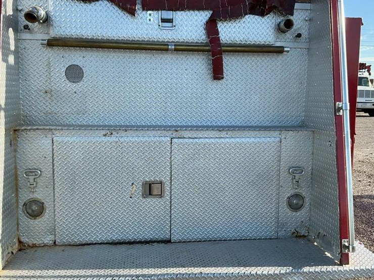 #2000-•-1982-sutphen-deluge-fire-engine-truck-detroit-diesel-6v92ta-image-48