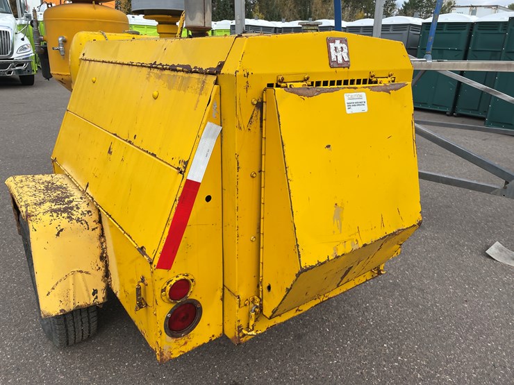 #4514-•-ingersoll-rand-gyro-flo-160cfm-portable-air-compressor-sand-blaster-image-21