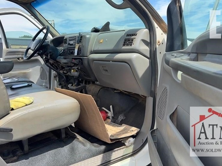 2007-ford-f750-image-17