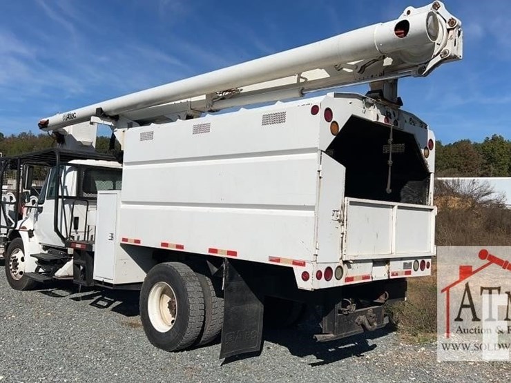 2005-international-durastar-4300-image-4