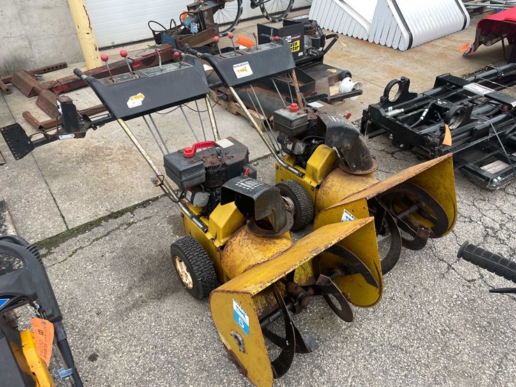 #14035-•-(2)-bolens-24"-snow-blower-(o4)-image-3