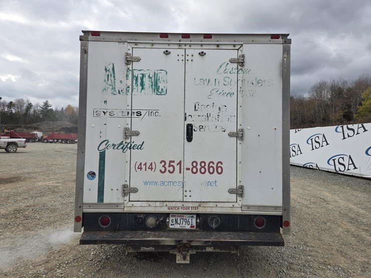 2002-gmc-3500-image-4