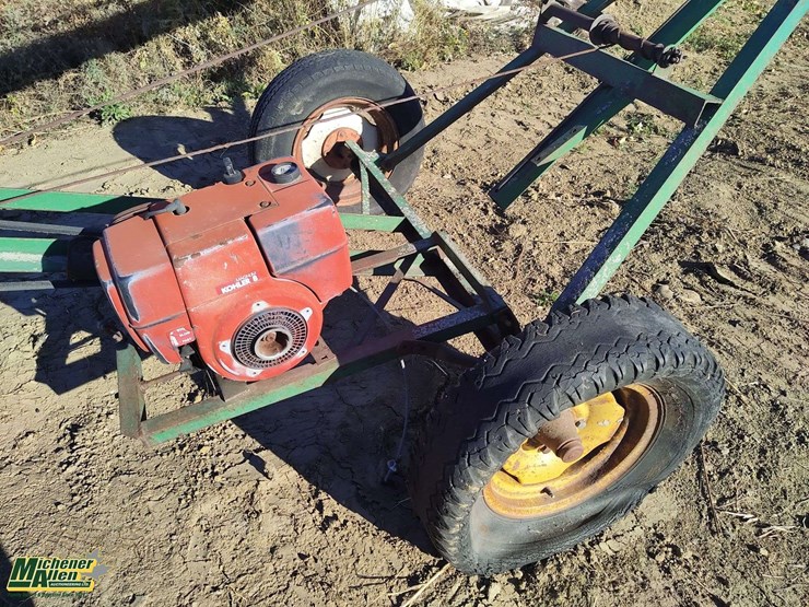 non-operable-gas-driven-mobile-grain-auger-image-6