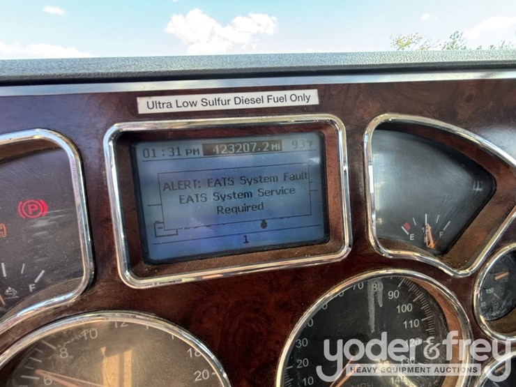 2017-mack-chu613-image-12