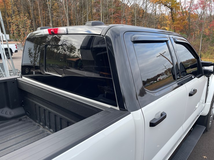 2023-ford-f450-platinum-image-40