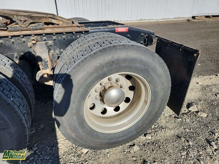 2024-western-star-57x-image-36