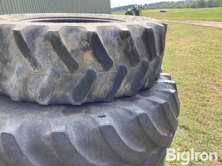 2)-16.9r30-tires-&-(1)-13.6-24-image-13