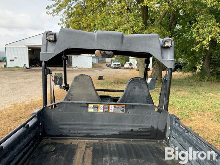 2014-john-deere-825i-utv-image-10