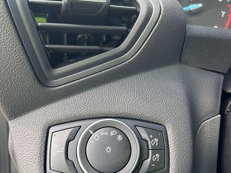 2019-ford-escape-image-14