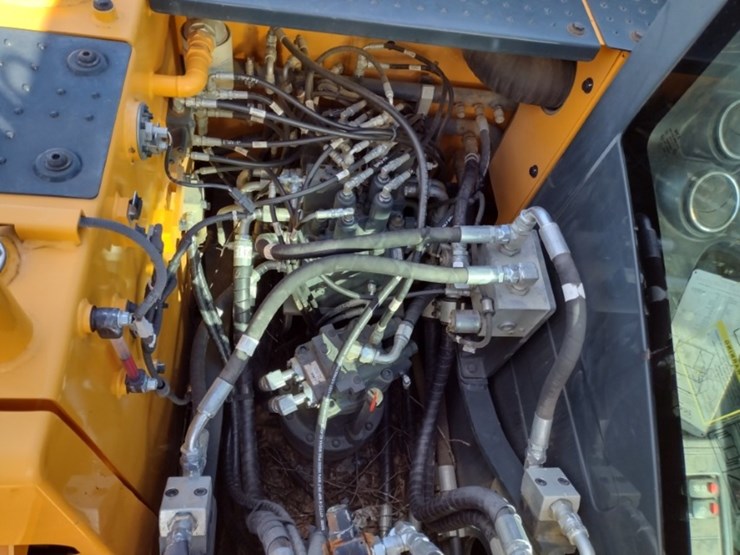 hyundai-hx140-lc-image-43