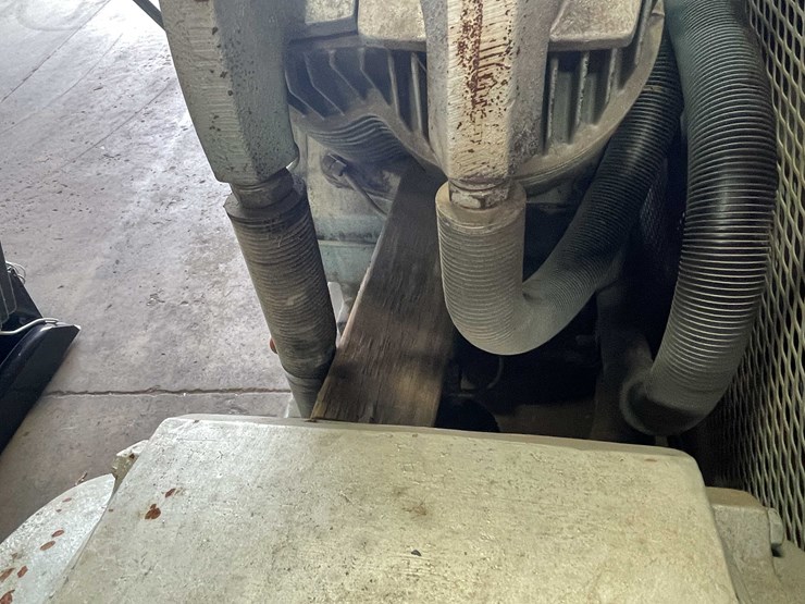 #14044-•-air-compressor-(e)-image-45