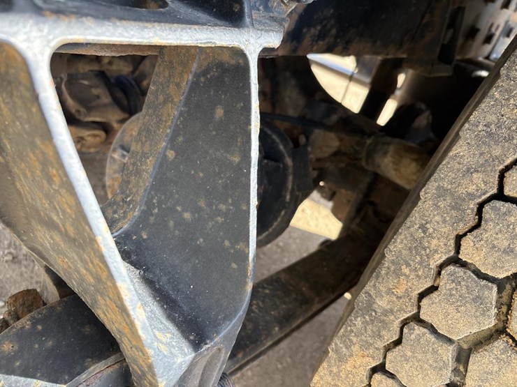 2013-ford-f650-image-42