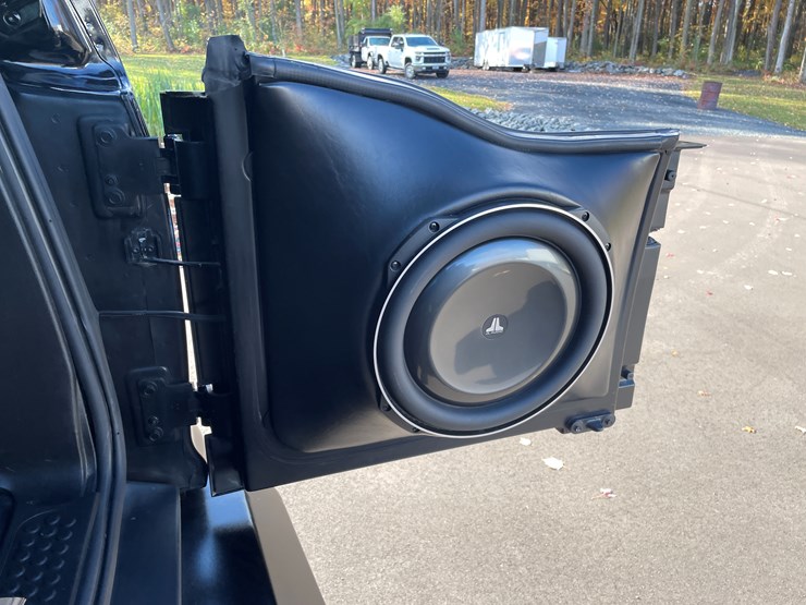 2004-ford-excursion-limited-image-65