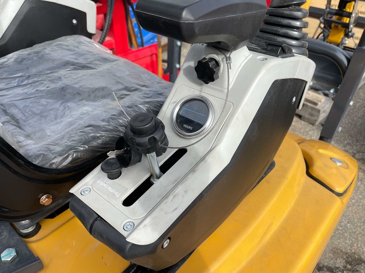#14010-•-unused-cfg-qk18r-mini-excavator-(o12)-image-11