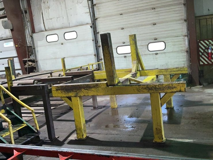 #164-•-tie-stacking-bunks-image-1