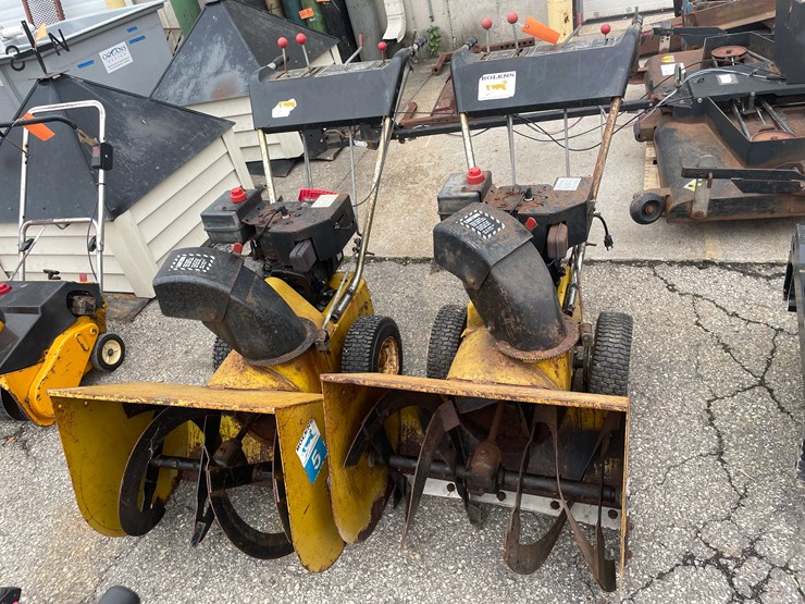 #14035-•-(2)-bolens-24"-snow-blower-(o4)-image-2