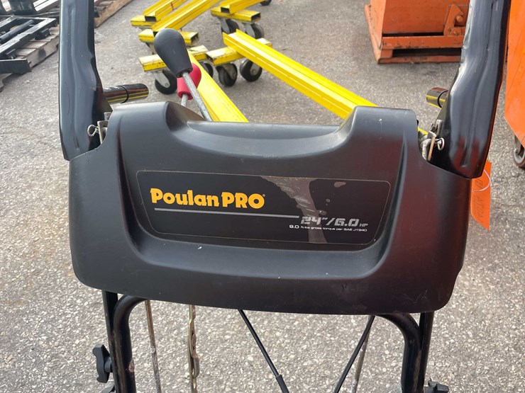 #14074-•-poulan-pro-24"-snowblower-(o11)-image-14