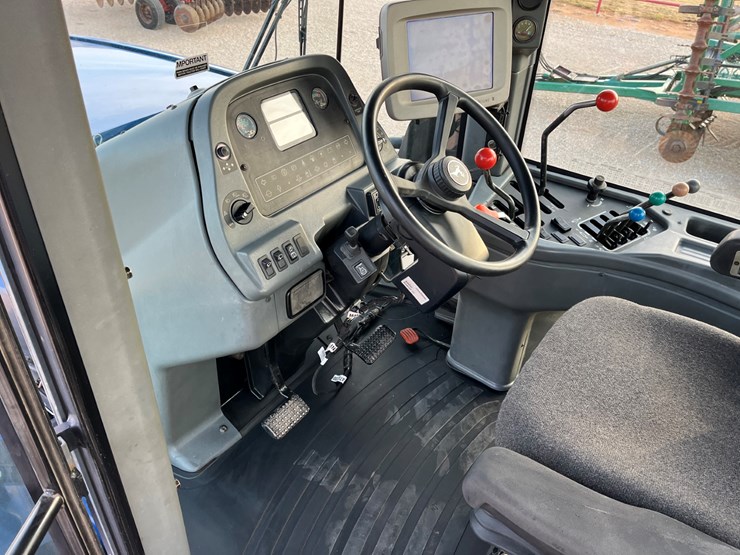 2001-new-holland-9484-image-24