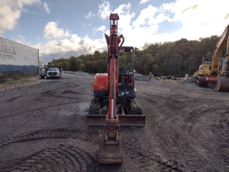 kubota-kx121-3-image-2