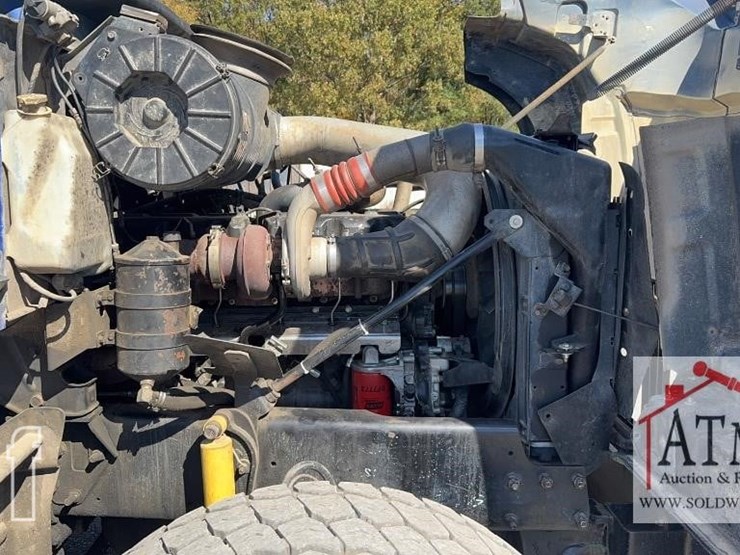 2004-mack-granite-cv713-image-39