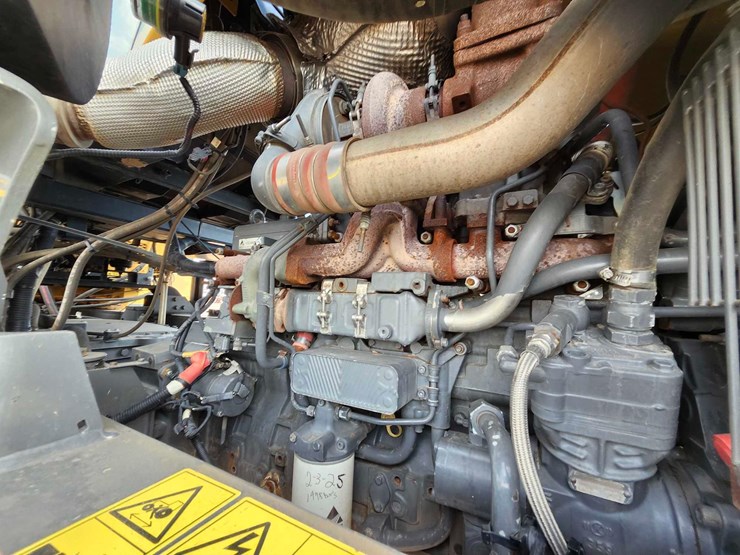 2018-agchem-9300b-terragator-image-21