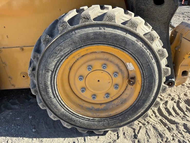 2024-deere-316gr-image-8