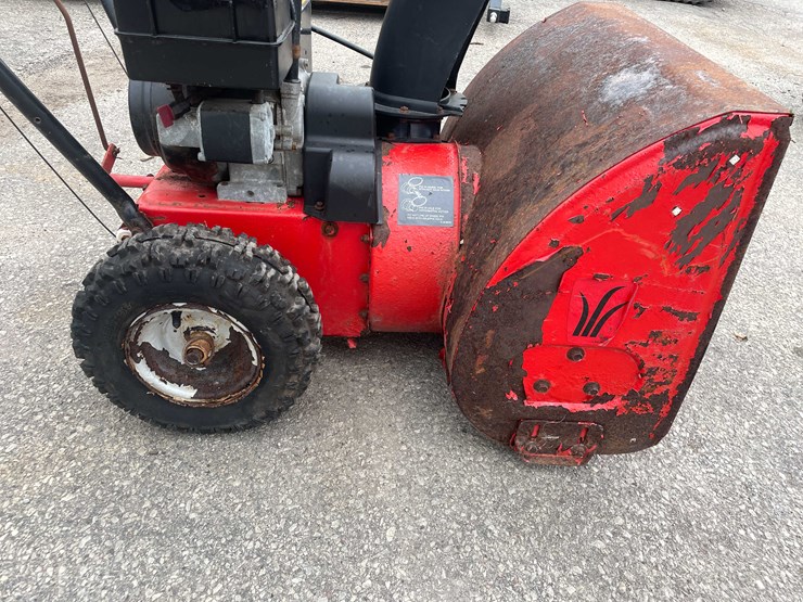 #14029-•-(2)-yard-machines-snow-blowers-(o4)-image-34