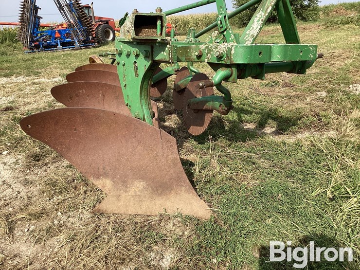john-deere-3-pt-4-bottom-plow-image-13
