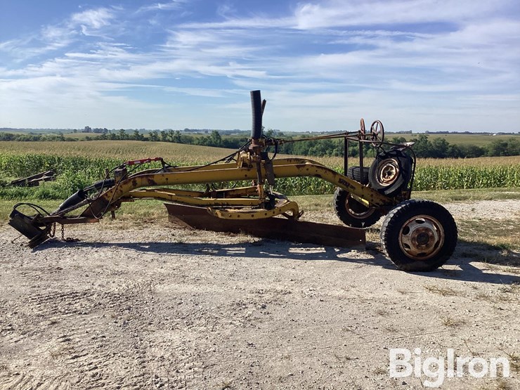 12'-pull-type-road-grader-image-8