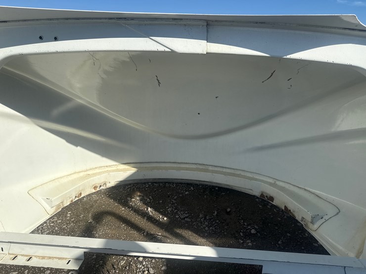 #28390-•-semi-truck-wind-deflector-image-5