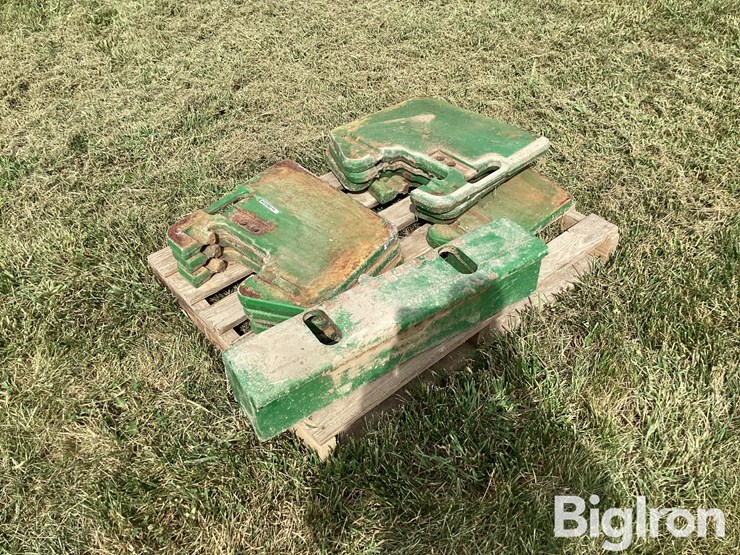 john-deere-front-tractor-weights-&-bracket-image-7