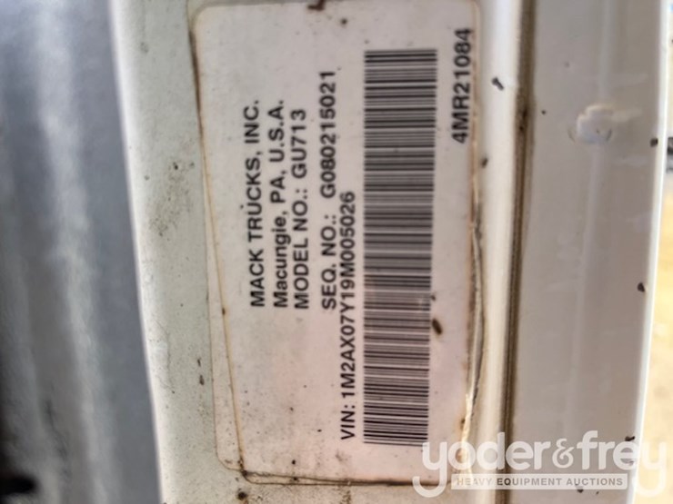 2009-mack-gu713-image-14