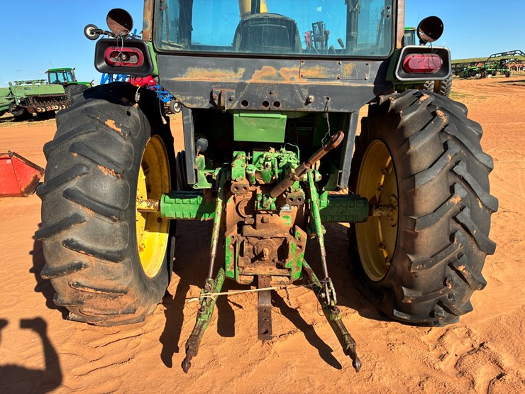 john-deere-4240-image-5