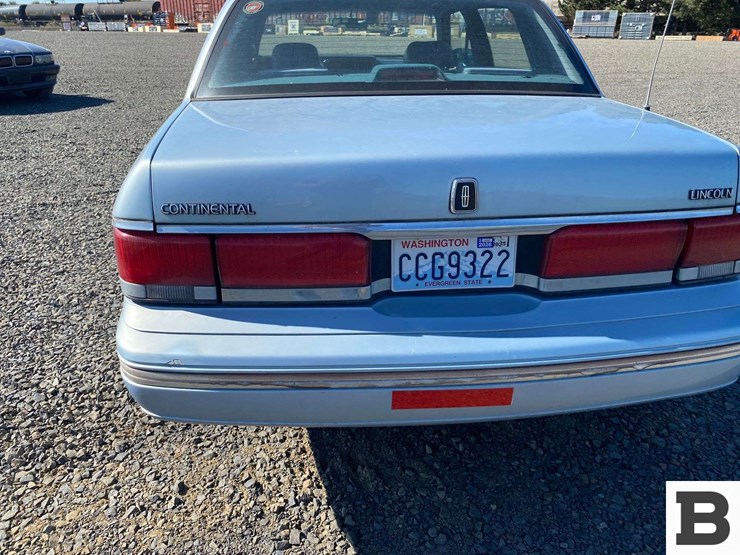 1991-lincoln-continental-sedan-image-15