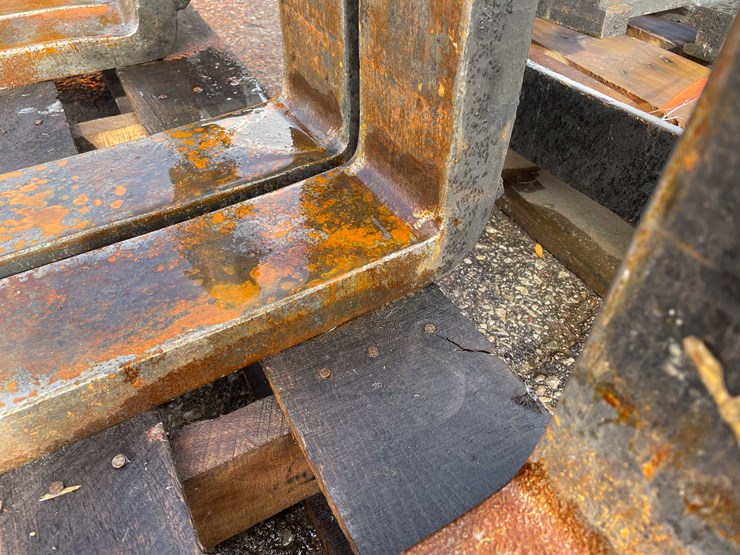 #14068-•-pair-of-60"-forks-(o10)-image-5