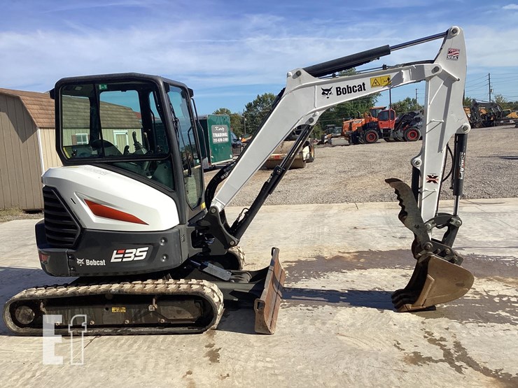 2019-bobcat-e35-image-5