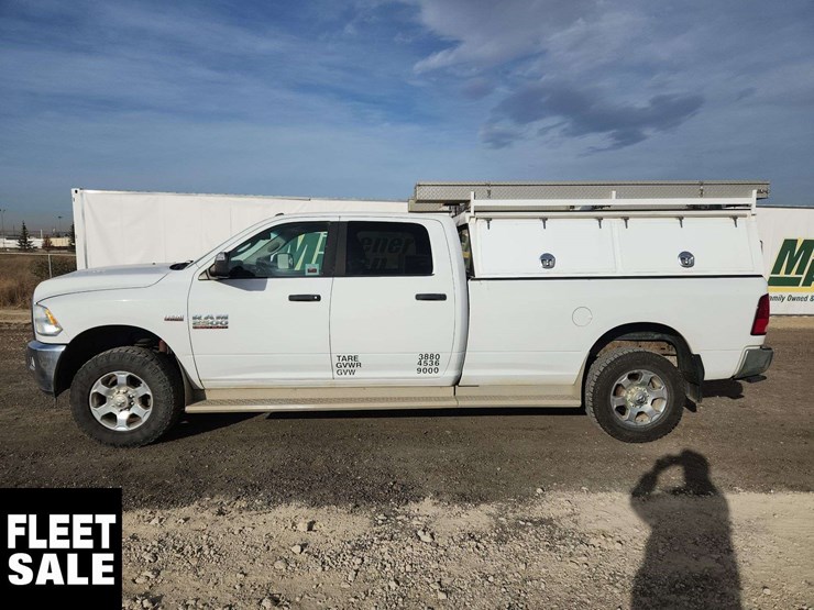 2016-ram-2500-slt-image-10