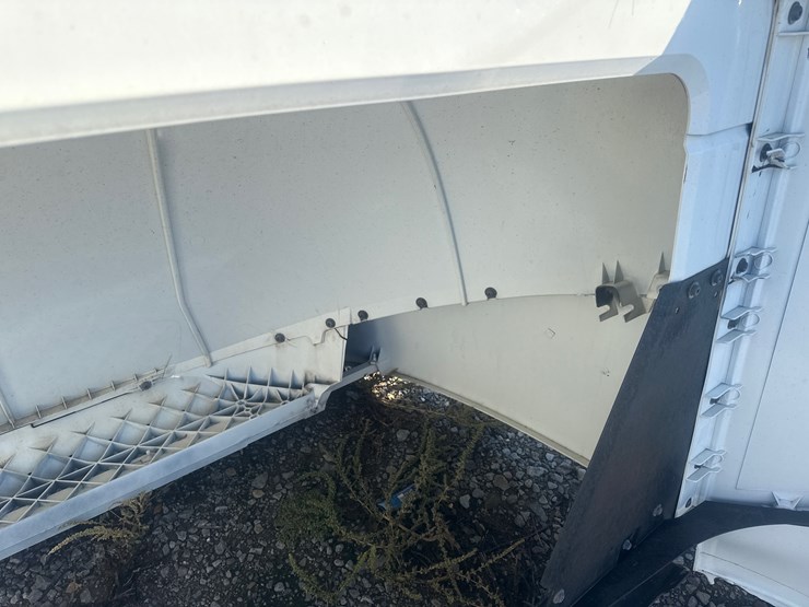 #28388-•-semi-truck-wind-deflector-image-7