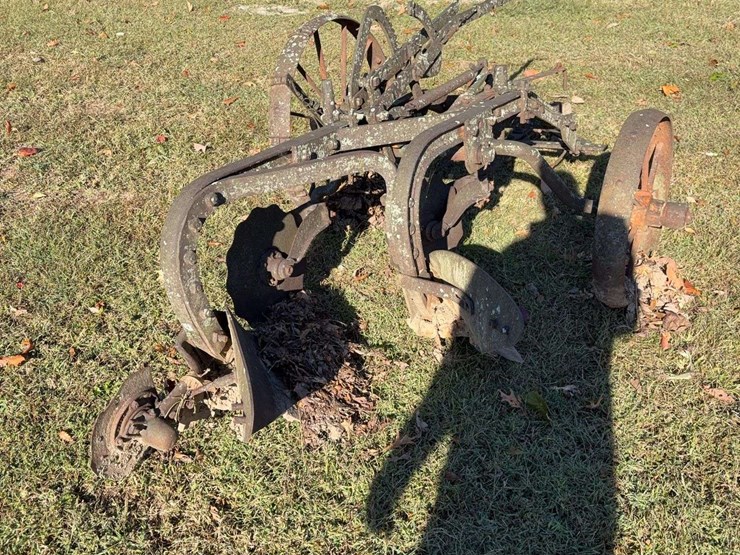 pull-type-2-bottom-plow,-with-steel-wheels-image-5