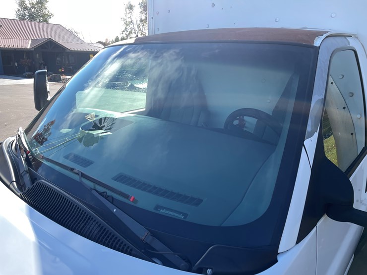 2007-chevrolet-g3500-image-12