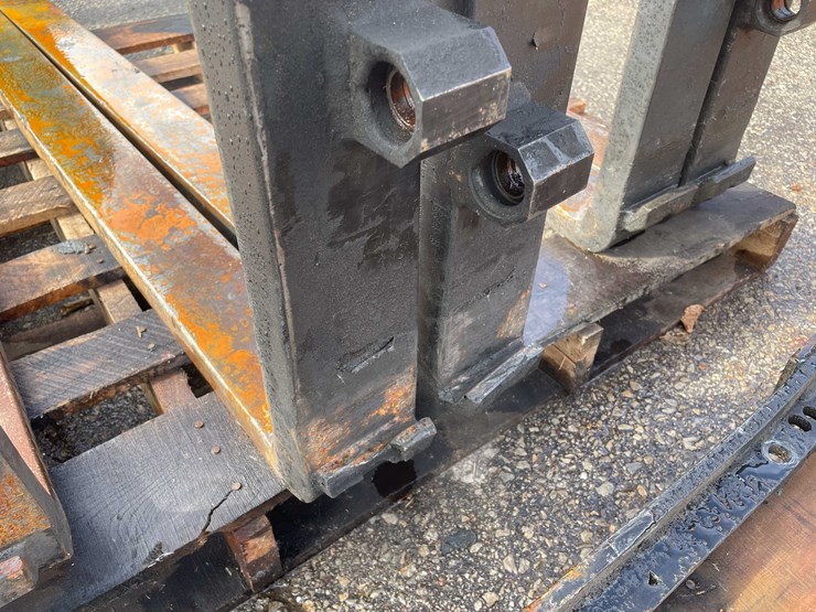 #14068-•-pair-of-60"-forks-(o10)-image-7