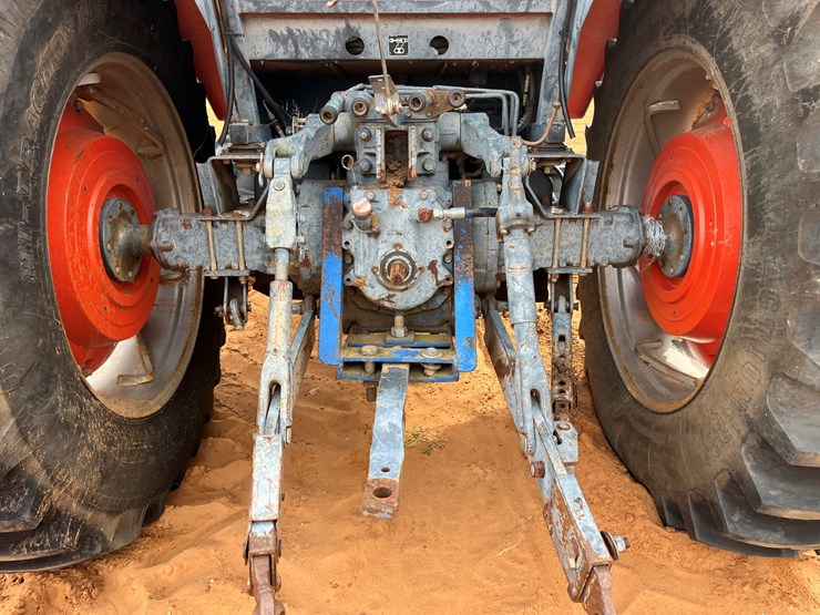 kubota-m120-image-11