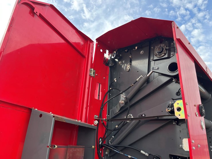 2017-massey-ferguson-2946-image-10