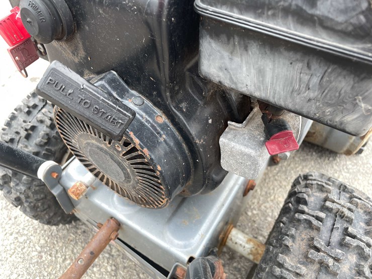 #14029-•-(2)-yard-machines-snow-blowers-(o4)-image-27